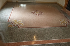 Seminato con bindello e decori